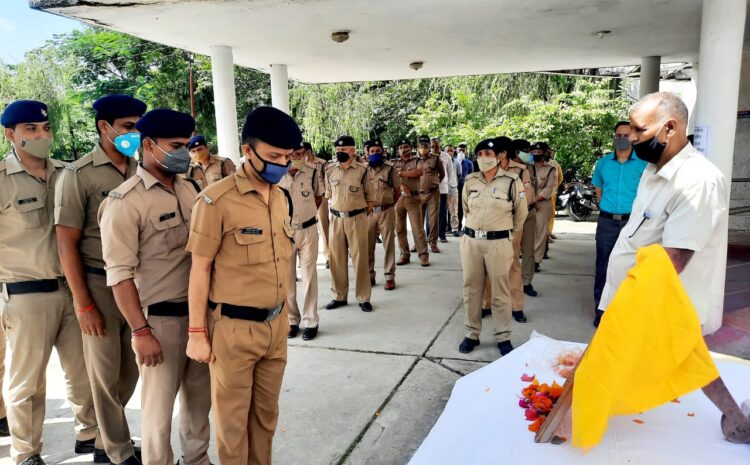 जनपद हरिद्वार पुलिस द्वारा भारत रत्न पं0 गोविन्द बल्लभ पंत जी की जयन्ती सादगी पूर्वक मनाई गयी 